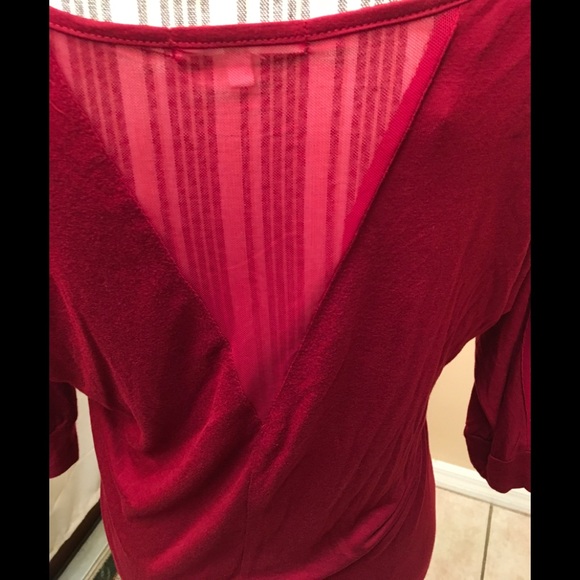 Active Wine Colored Top size Medium - Picture 11 of 16